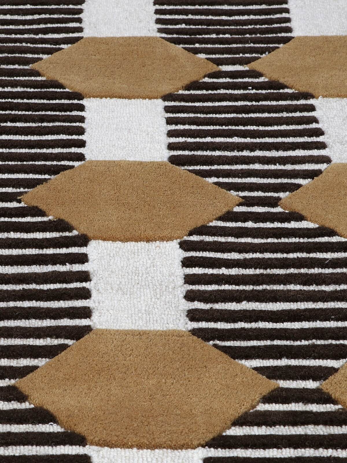 hand tufted geometric pattern wool rug close up
