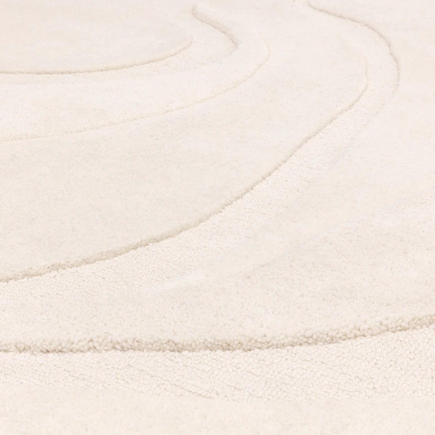 beige tufted wool rug