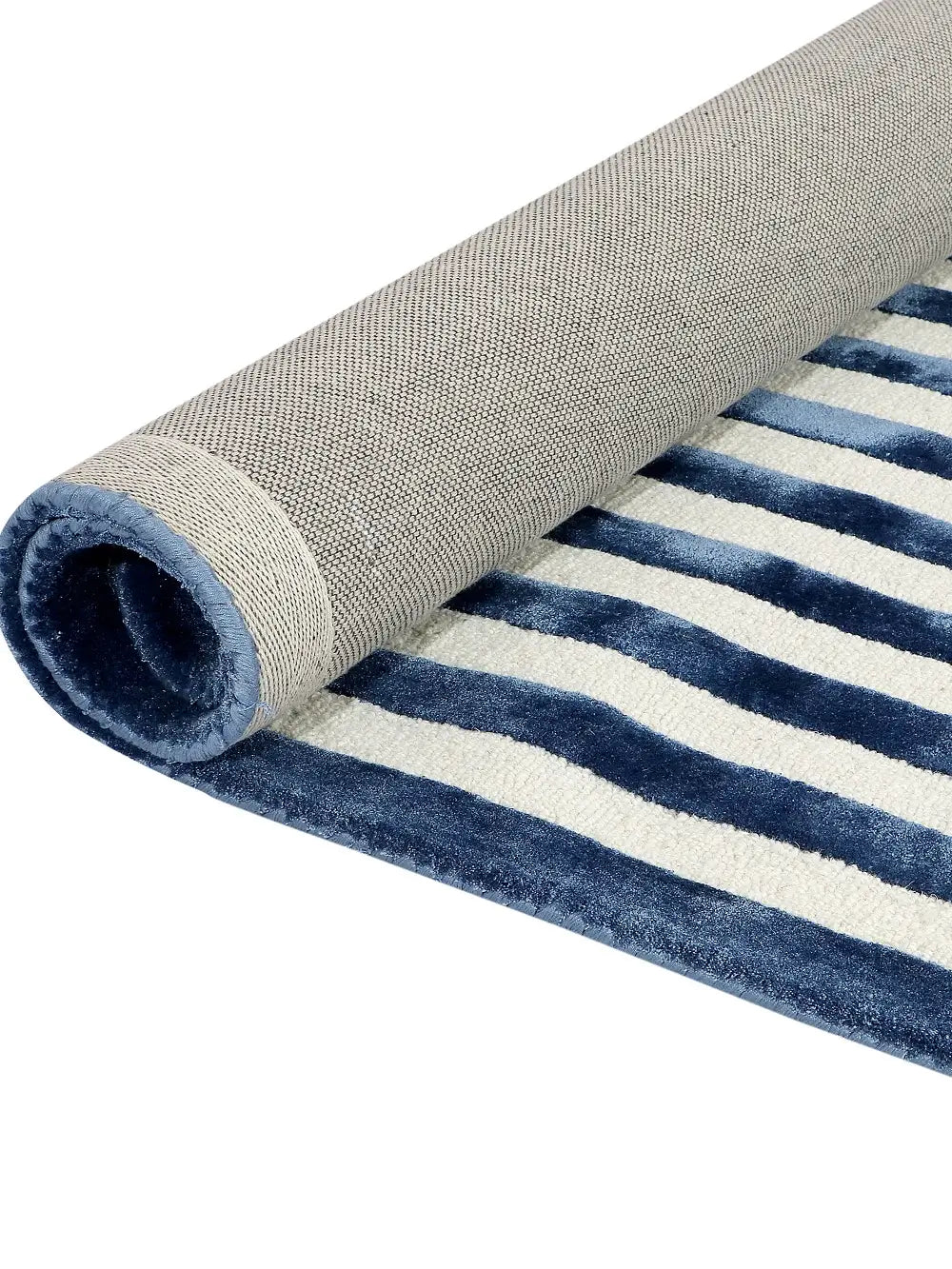 tufted rug roll