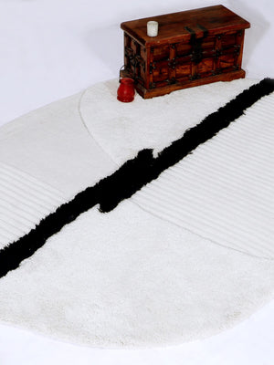 white wool rug