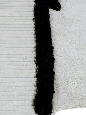 close up of vanilla wool rug