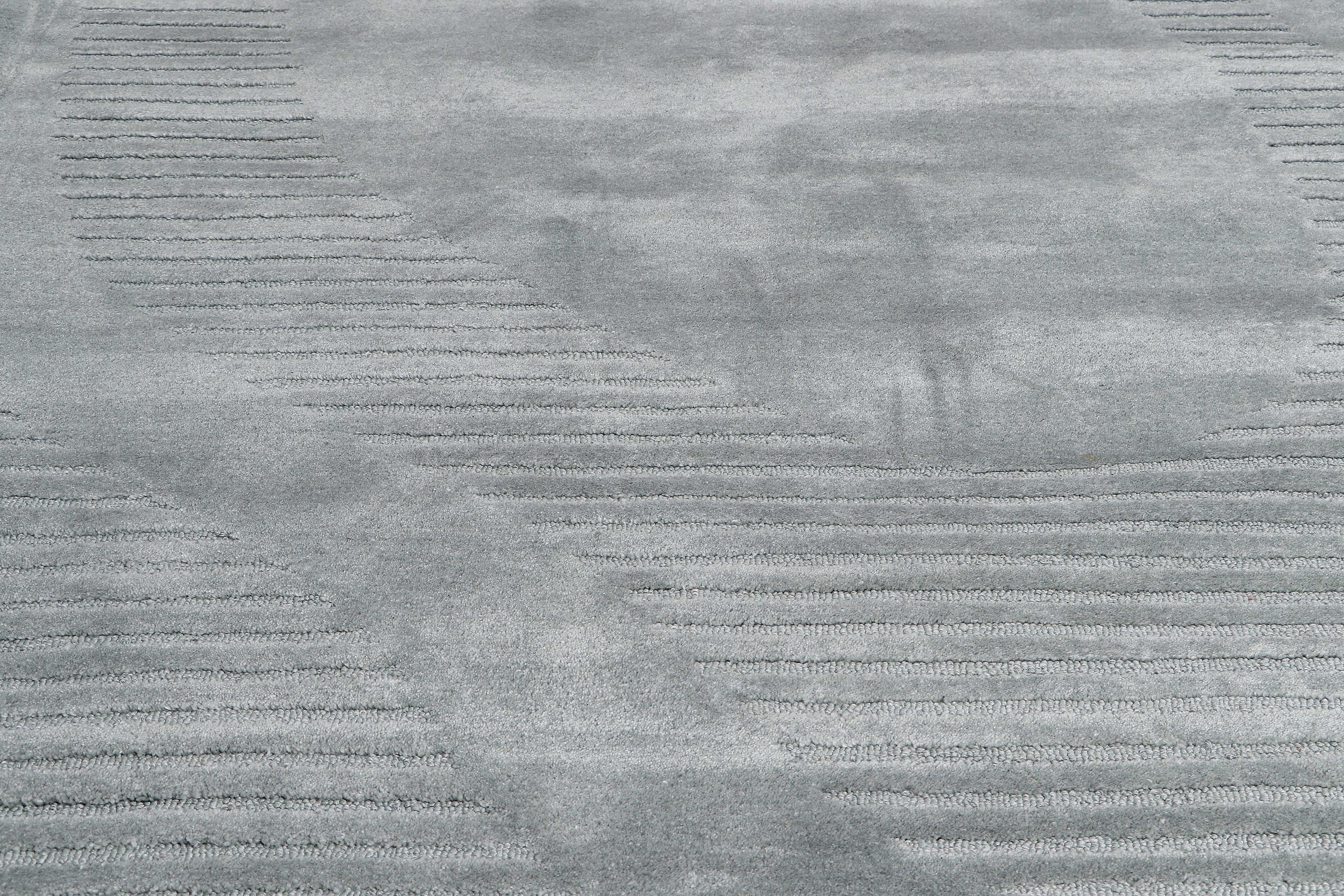 Uneven Wool Rug - Grey
