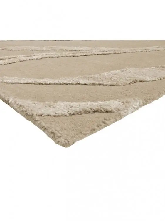 Beige tufted area rug